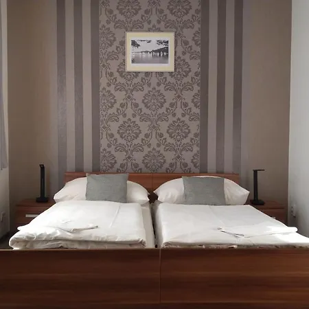 Fami Retro Design 3*